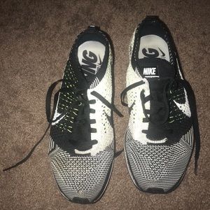 Nike Shoes - Nike fly knit running shoes 7 women’s Nike Shoes - Nike fly knit running shoes 7 women’s